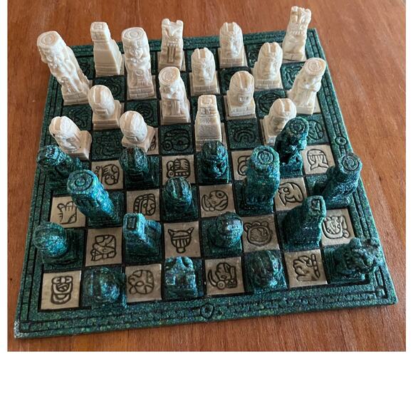 Vintage Stone Chess Set: Green & Cream Aztec Board w/ Pieces - Picture 6 of 7